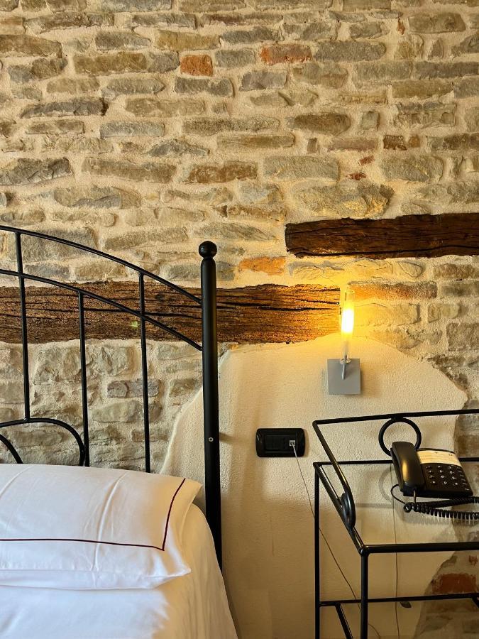 Отель Relais Montemarino Borgomale Экстерьер фото