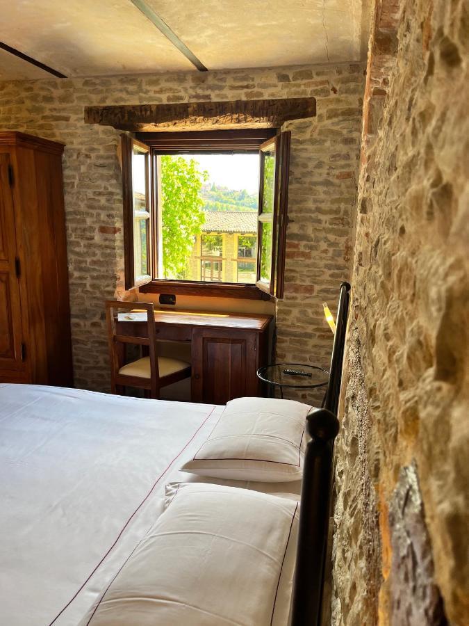 Отель Relais Montemarino Borgomale Экстерьер фото