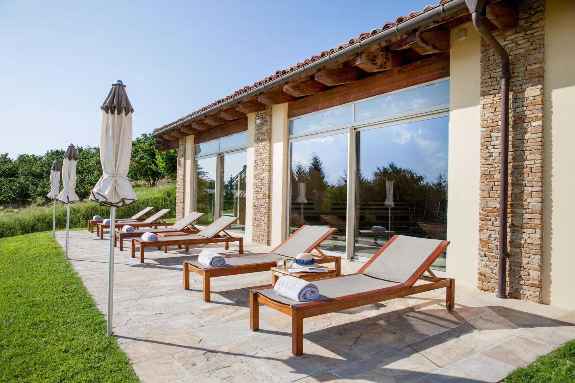 Отель Relais Montemarino Borgomale Экстерьер фото