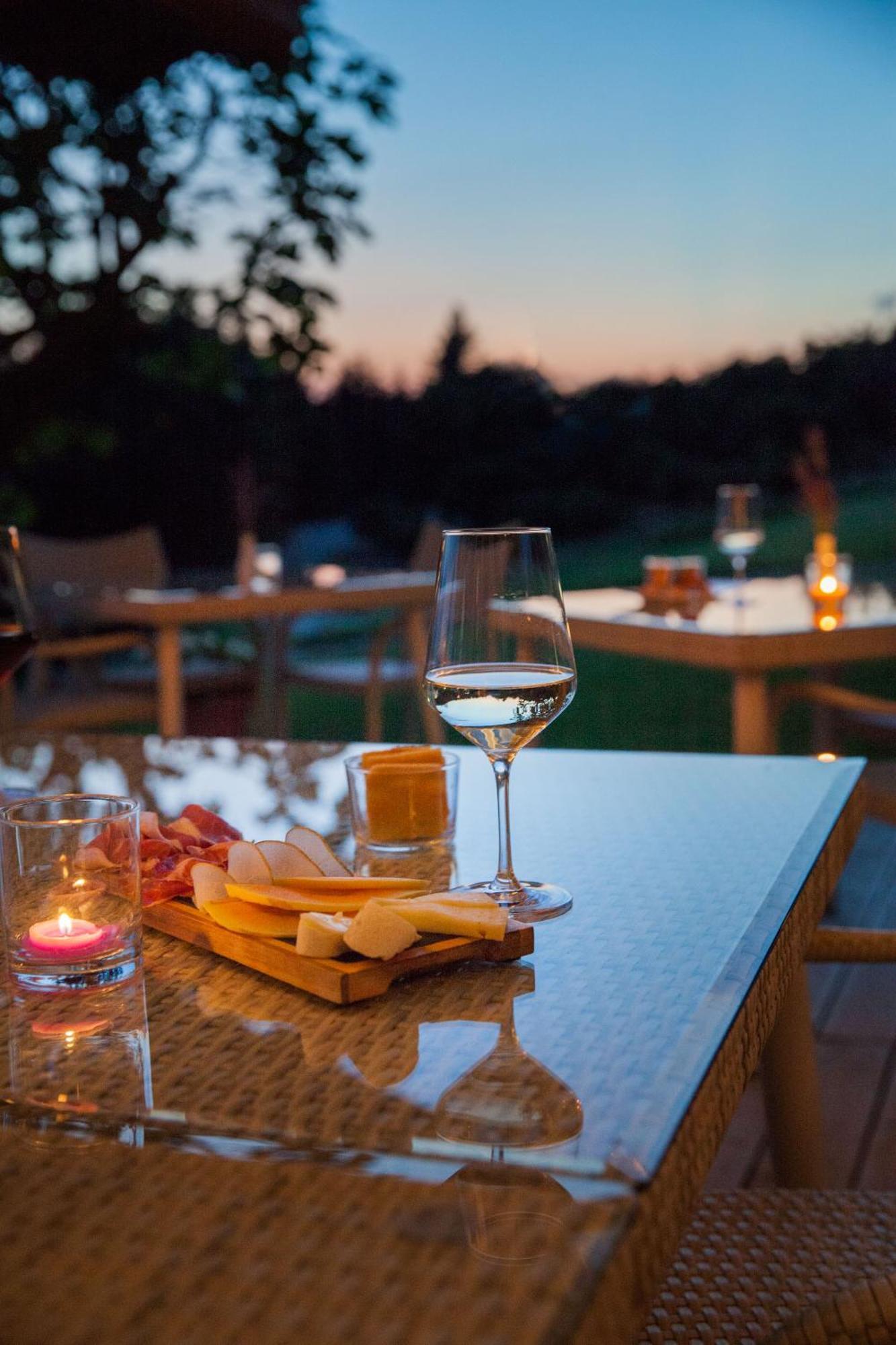 Отель Relais Montemarino Borgomale Экстерьер фото